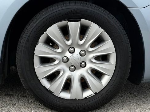 Used 2014 Chrysler 200 LX image 28