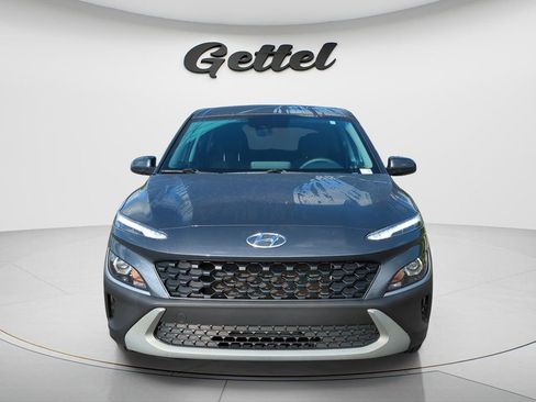 Certified 2022 Hyundai Kona SE FWD image 2