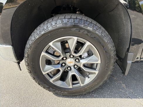 Used 2025 Chevrolet Silverado 1500 LT w/ All Star Edition Plus image 11