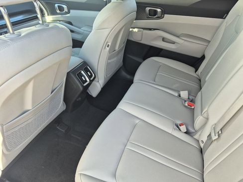 New 2026 Kia Sorento S AWD/4WD image 12