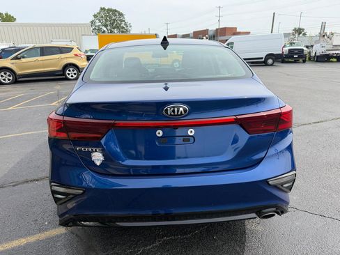 Used 2021 Kia Forte LXS FWD image 4
