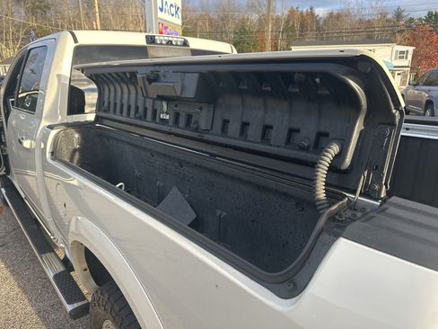 Used 2018 RAM 3500 Laramie Longhorn image 28