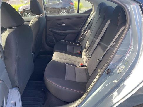 New 2025 Nissan Sentra SR image 18