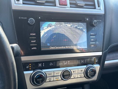 Used 2015 Subaru Outback 3.6R Limited image 13