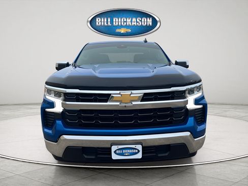 Used 2022 Chevrolet Silverado 1500 LT w/ Protection Package RWD image 2