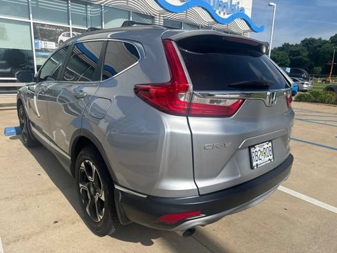 Used 2018 Honda CR-V Touring image 5
