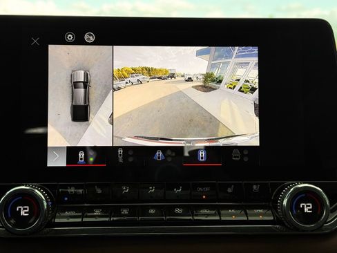 Used 2023 GMC Canyon AT4 w/ AT4 Premium Package AWD/4WD image 60