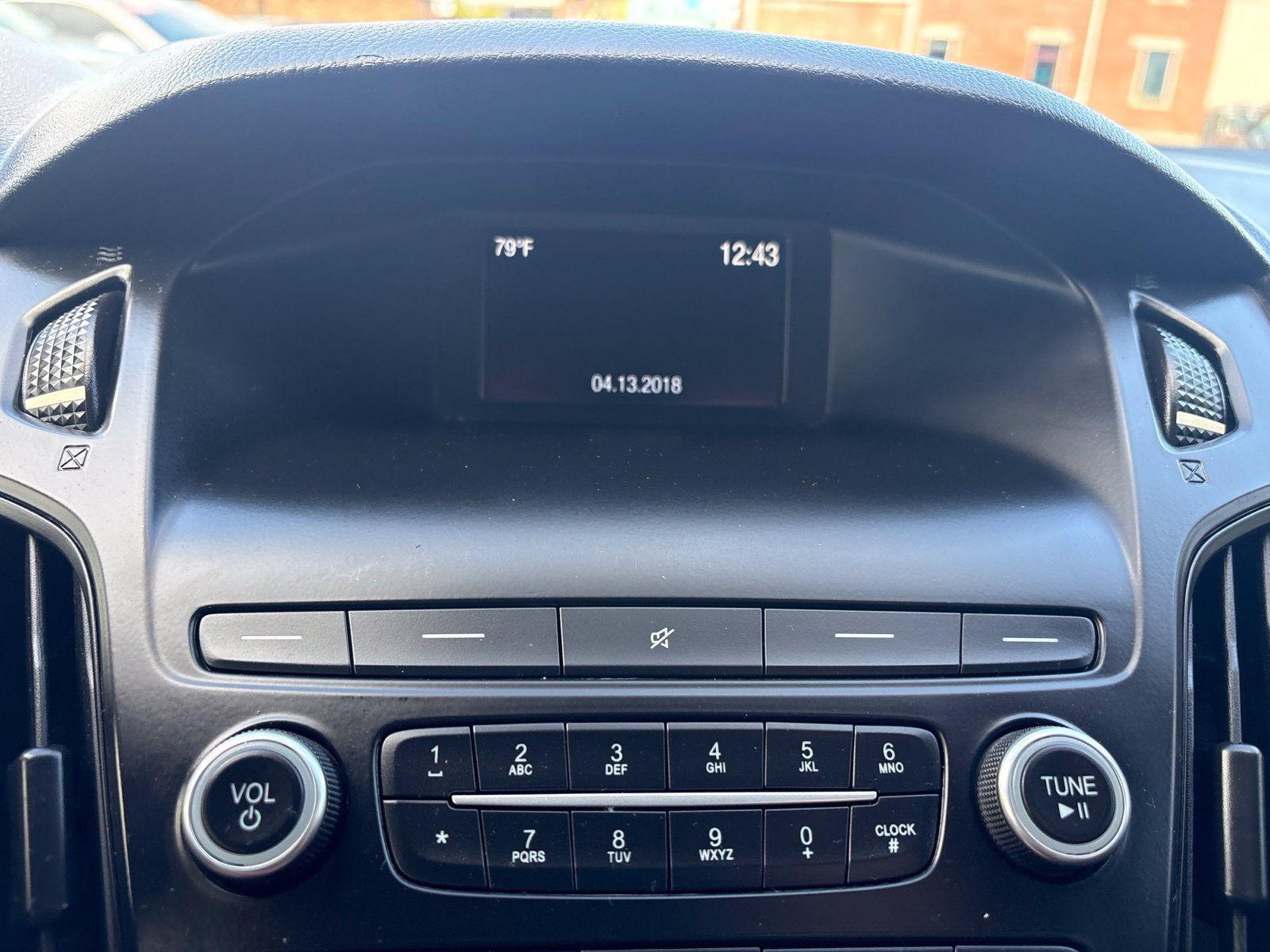 Used 2018 Ford Focus SE FWD image 21