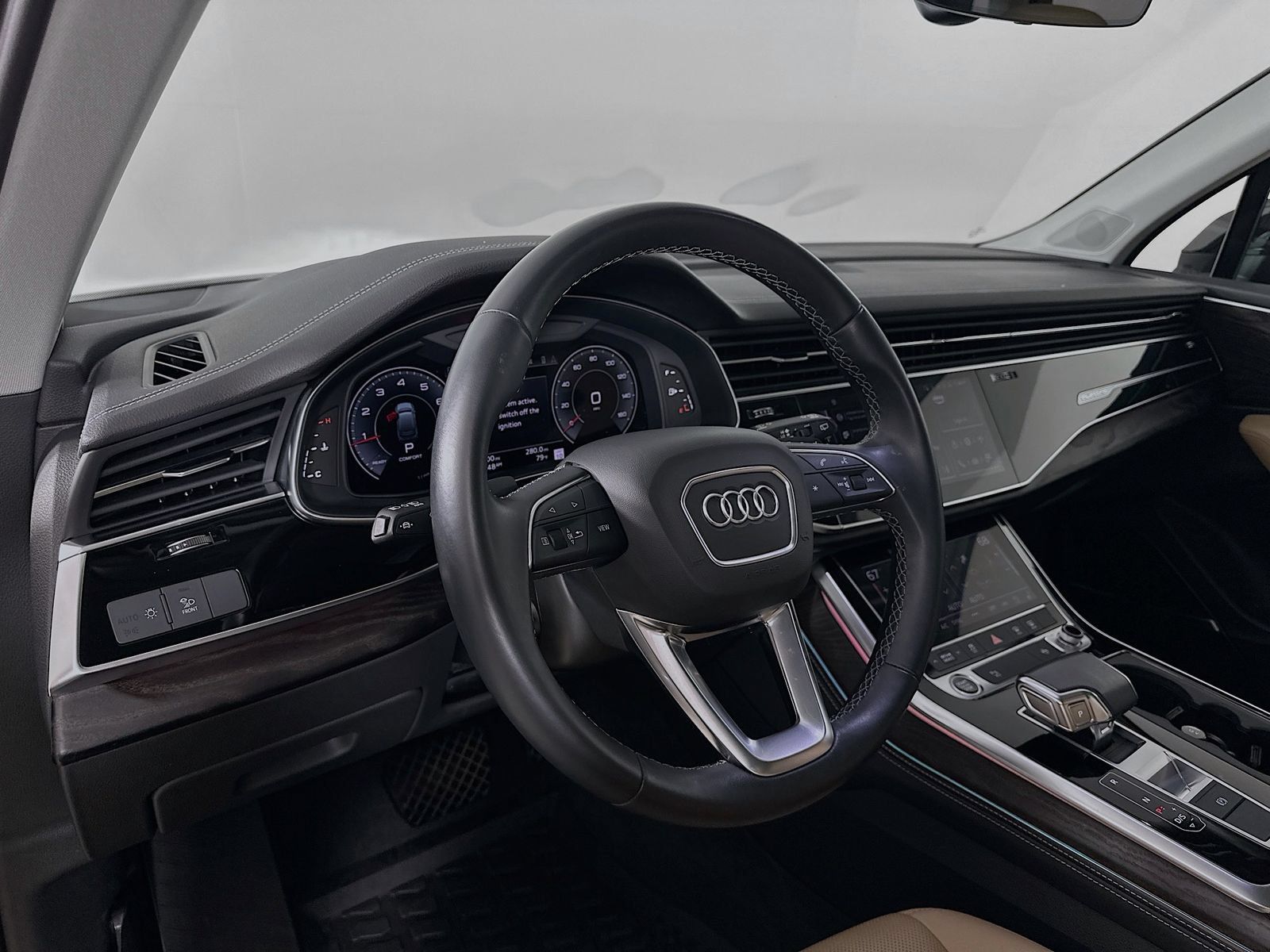 Used 2025 Audi Q7 2.0T Premium Plus AWD/4WD image 32