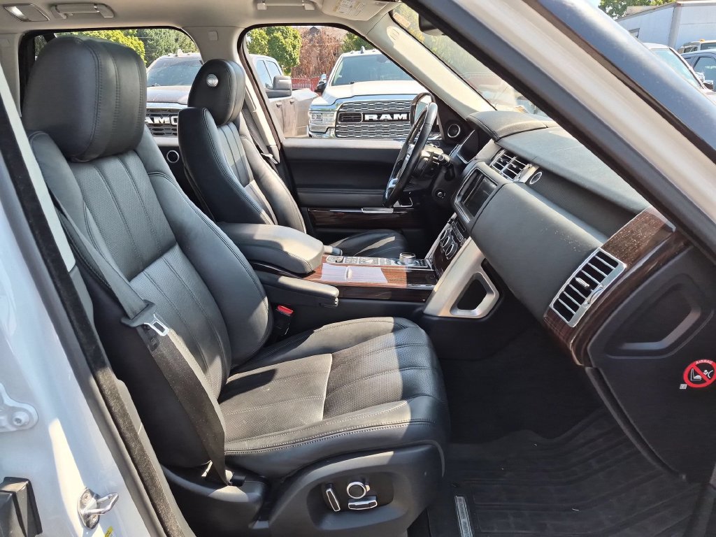 Used 2016 Land Rover Range Rover HSE AWD/4WD image 16
