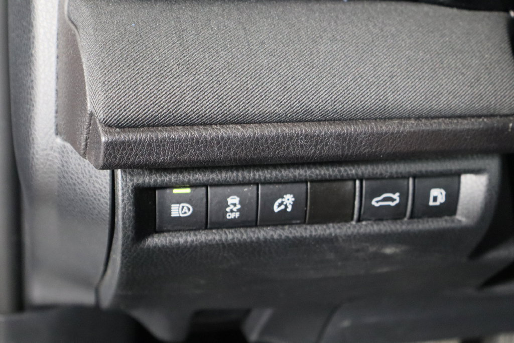 Used 2025 Toyota Camry LE FWD image 20