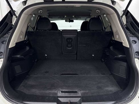 Used 2017 Nissan Rogue S image 26