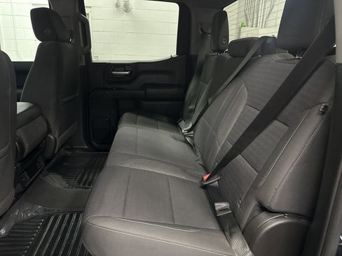 Used 2022 Chevrolet Silverado 1500 Custom Trail Boss AWD/4WD image 21