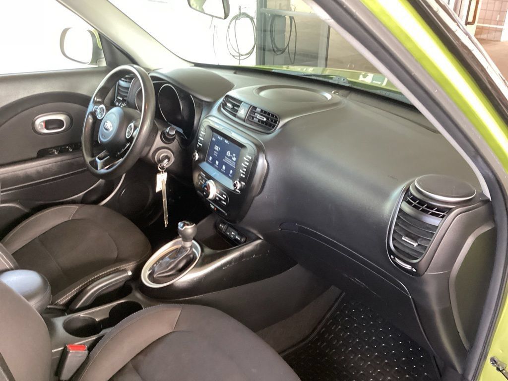 Used 2018 Kia Soul w/ Convenience Package FWD image 33