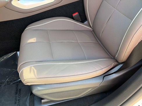 New 2026 Mercedes-Benz GLE 580 4MATIC image 19