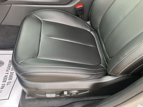 New 2025 Jeep Grand Cherokee Limited image 11