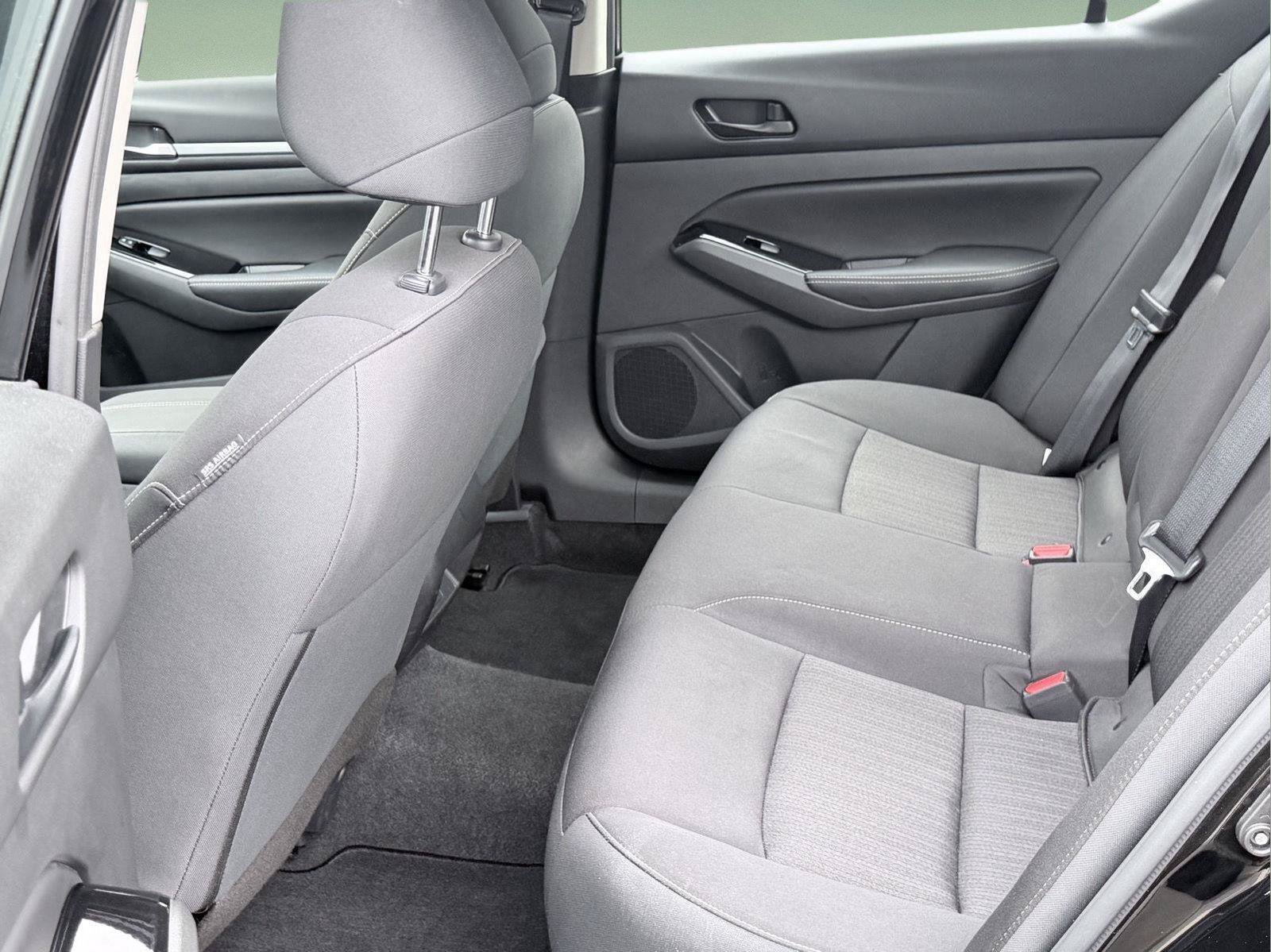 Used 2023 Nissan Altima 2.5 SV AWD/4WD image 17
