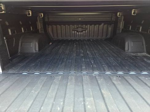 Used 2025 Chevrolet Silverado 1500 Custom Trail Boss AWD/4WD image 16