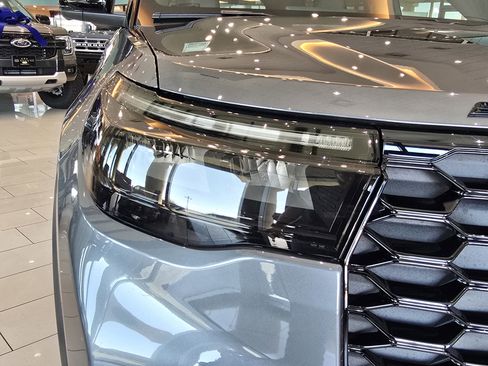 New 2026 Ford Explorer ST w/ Sun And Sound Package image 12