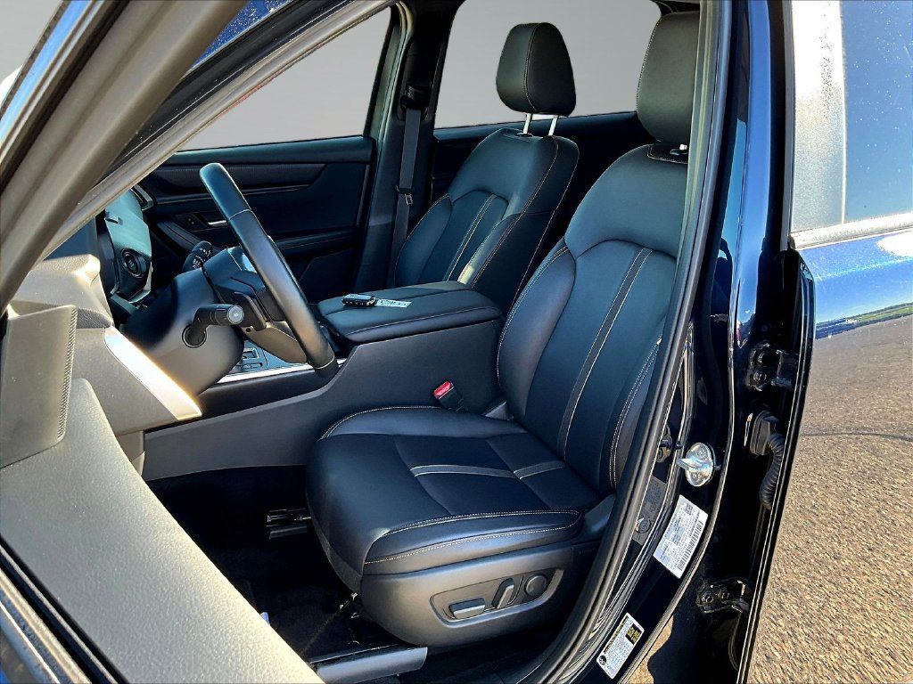 Used 2024 MAZDA CX-90 3.3 Turbo w/ Select Package AWD/4WD image 23