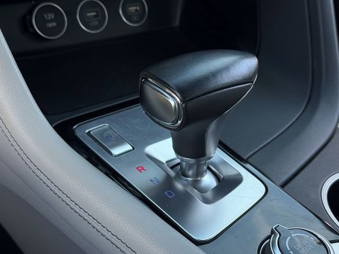 Used 2023 Genesis G70 2.0T image 26