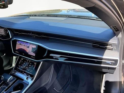 Used 2021 Audi S6 Premium Plus image 16