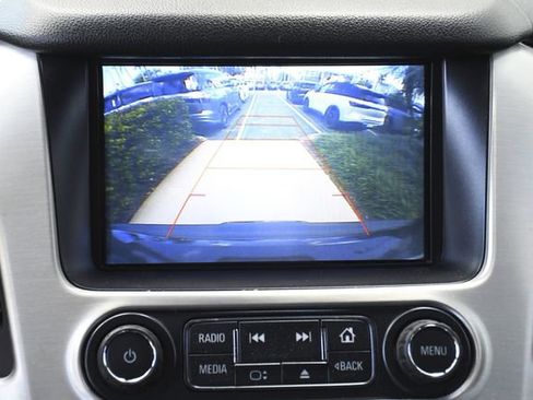 Used 2018 GMC Yukon SLE w/ SLE Value Package image 15