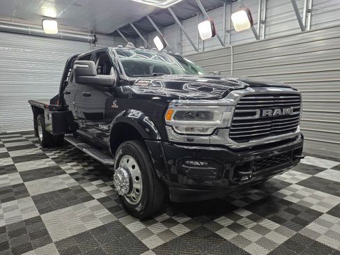 Used 2023 RAM 4500 Laramie AWD/4WD image 3