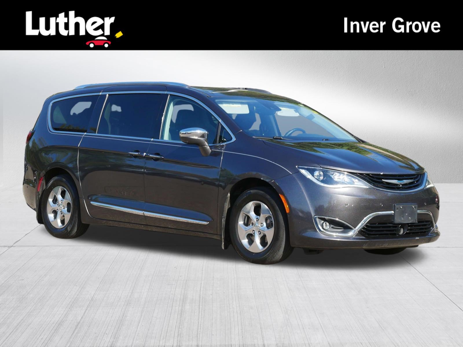Used 2018 Chrysler Pacifica Limited w/ Advanced Safetytec Group FWD image 1