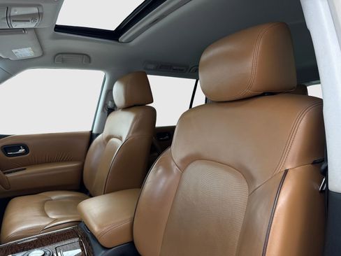 Used 2017 Nissan Armada Platinum w/ Interior Lighting Package RWD image 15