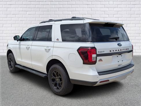 Used 2022 Ford Expedition Timberline AWD/4WD image 3