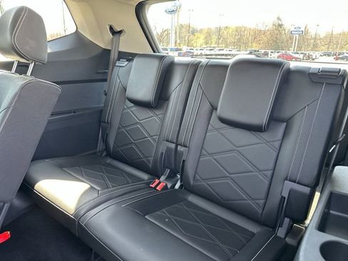 Used 2025 Volkswagen Atlas SE AWD/4WD image 26