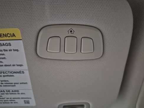 Certified 2020 Ford Explorer Platinum w/ Premium Technology Package image 29