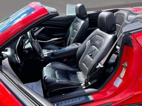 Used 2017 Chevrolet Camaro SS RWD image 24