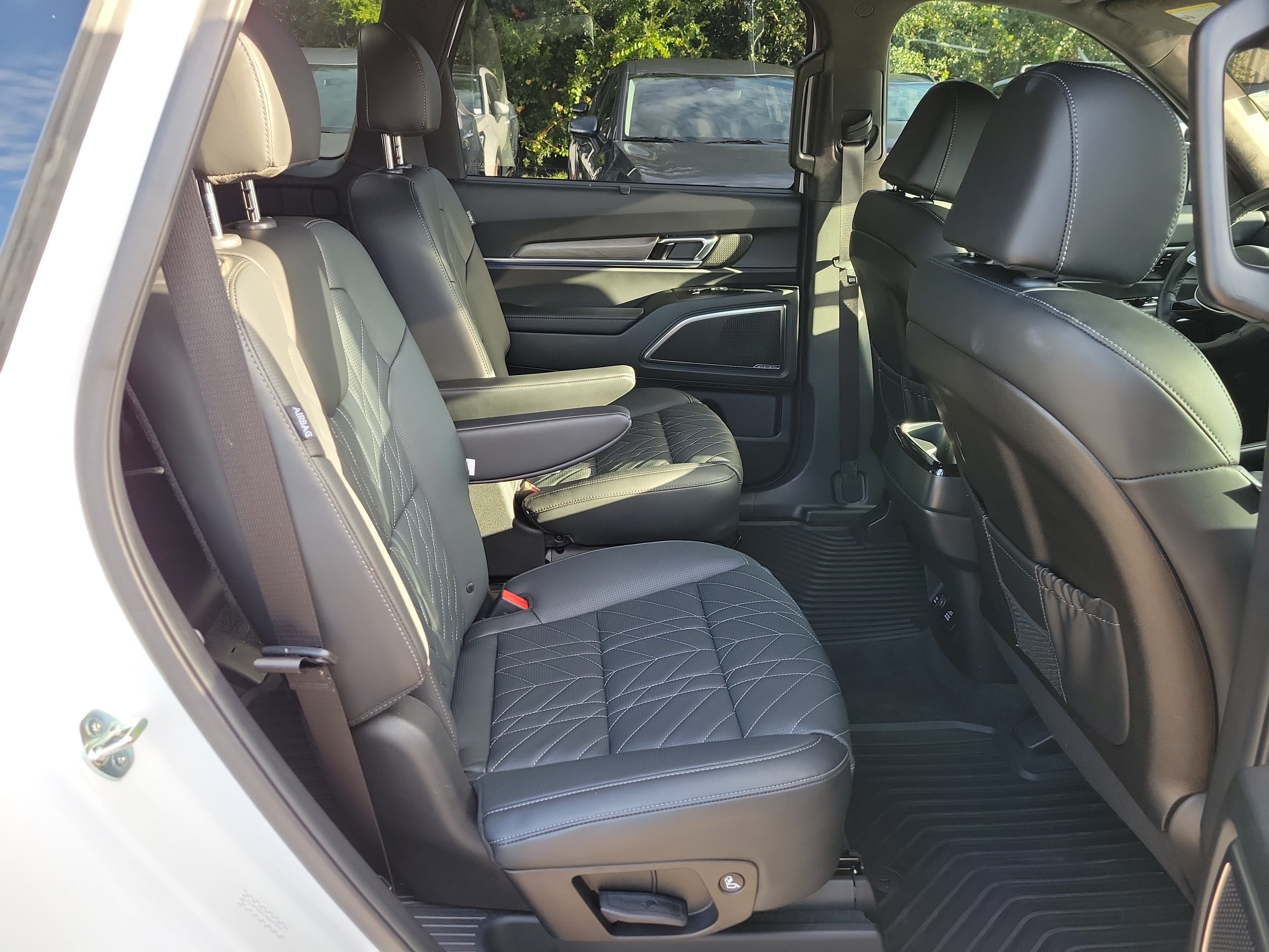 Used 2025 Kia Telluride SX Prestige X-Pro AWD/4WD image 11