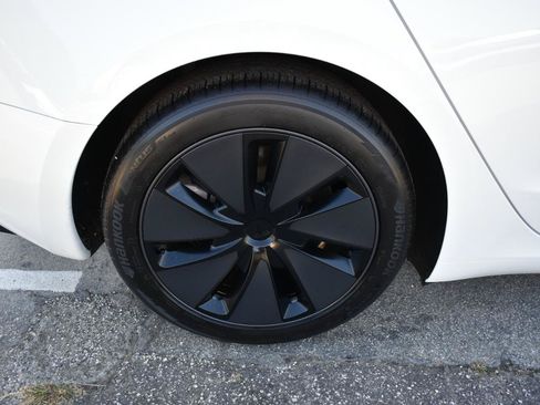 Used 2025 Tesla Model 3 Long Range AWD/4WD image 26