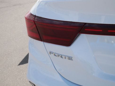 Used 2023 Kia Forte LXS FWD image 17