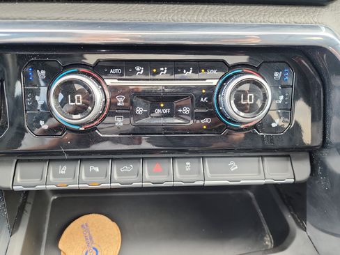 Certified 2024 GMC Sierra 2500 Denali w/ Denali Reserve Package image 17