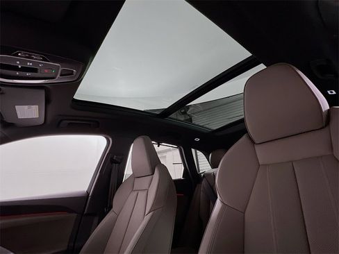 New 2025 Audi Q5 Premium Plus image 12