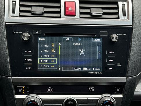 Used 2015 Subaru Outback 2.5i Premium image 18