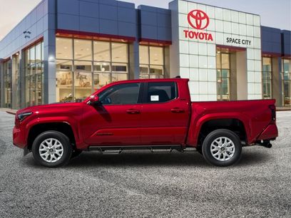 New 2026 Toyota Tacoma SR5