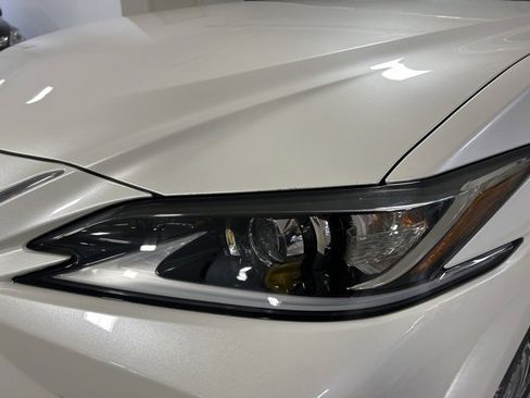 Used 2020 Lexus ES 350 w/ Premium Package image 29