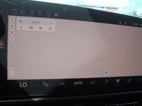 Used 2025 Chevrolet Equinox EV RS image 17