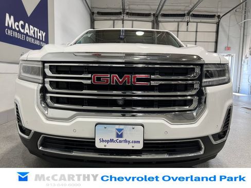 Used 2021 GMC Acadia SLT w/ Technology Package FWD image 10