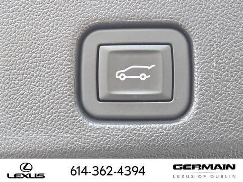 Used 2024 Chevrolet Traverse LT w/ Midnight/Sport Edition AWD/4WD image 28