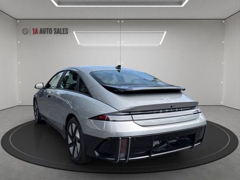 Used 2024 Hyundai Ioniq 6 SE AWD/4WD image 3