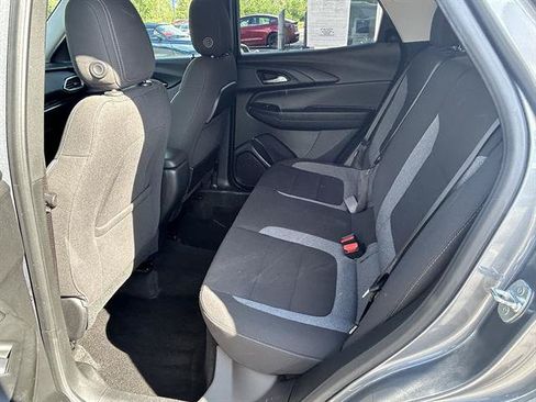 Used 2022 Chevrolet TrailBlazer LT AWD/4WD image 30