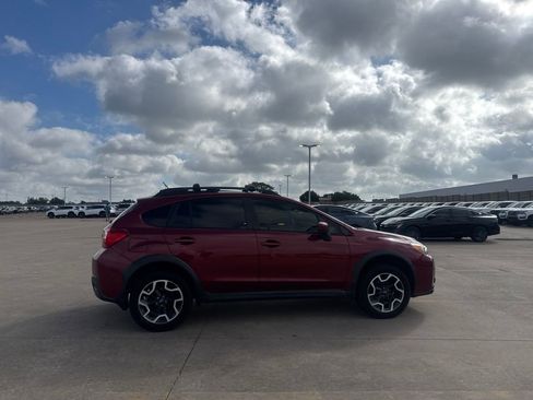 Used 2017 Subaru Crosstrek 2.0i Premium w/ Moonroof Package AWD/4WD image 21