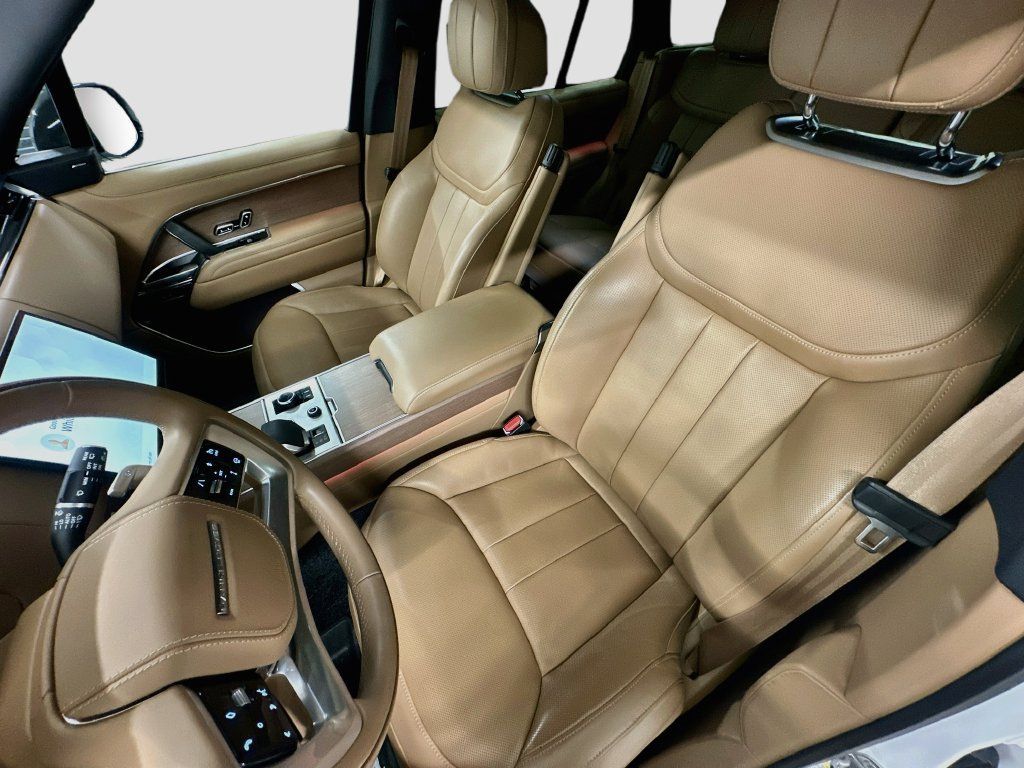 Used 2023 Land Rover Range Rover SE AWD/4WD image 5