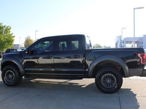Used 2019 Ford F150 Raptor w/ Equipment Group 802A Luxury image 4